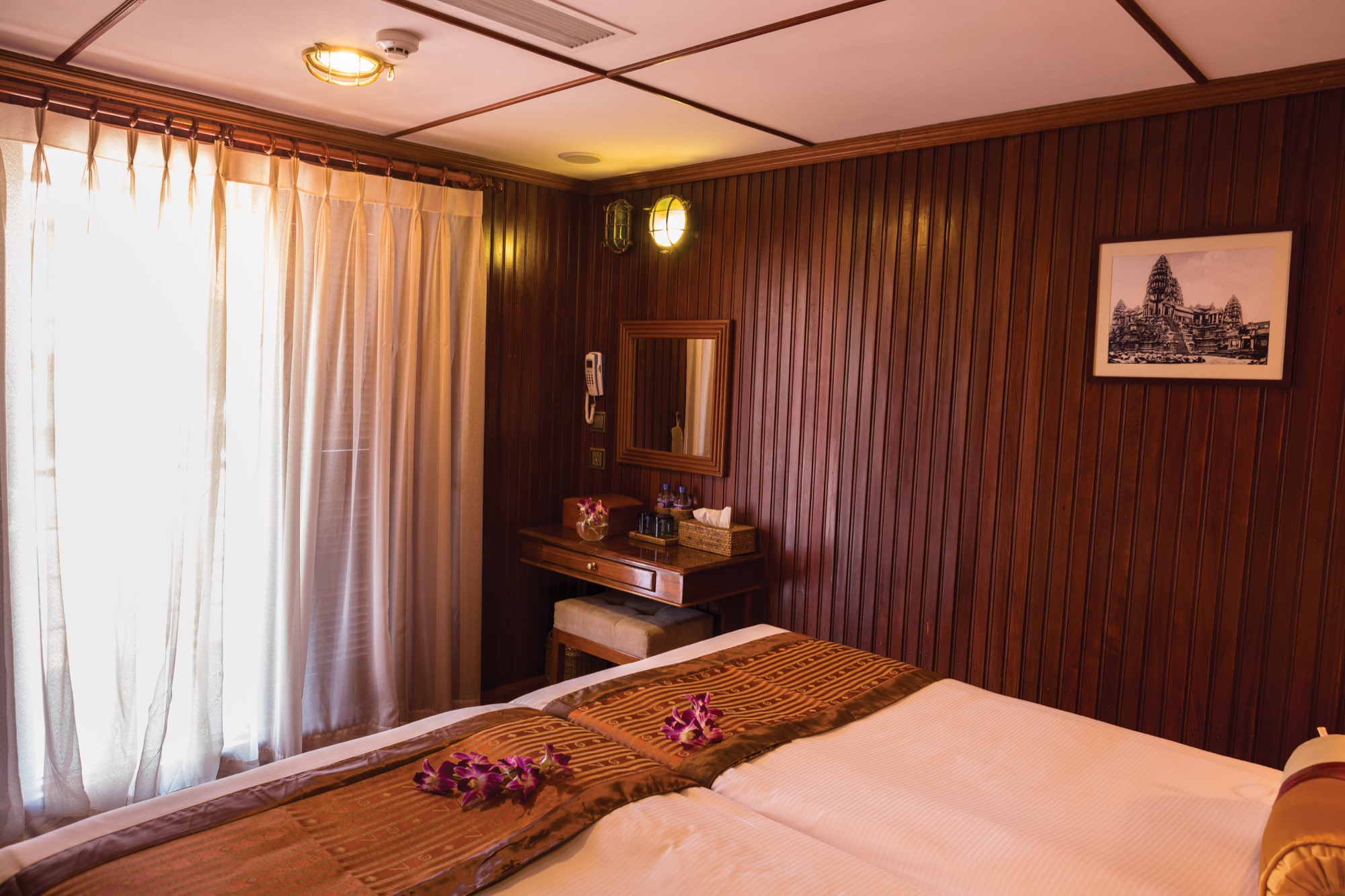 Pandaw RV Mekong Pandaw Cabin 12.jpg